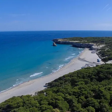 Tesea In Near The Sea - Happy Melendugno